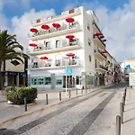 Aparthotel Solar Dos Carvalhos - De Turismo 3*