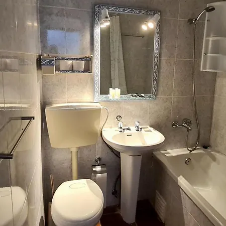 Apart Otel Solar Dos Carvalhos - De Turismo 3*