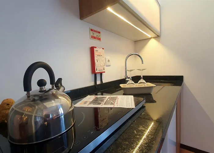 Solar Dos Carvalhos - De Turismo מלון דירות נאזרה